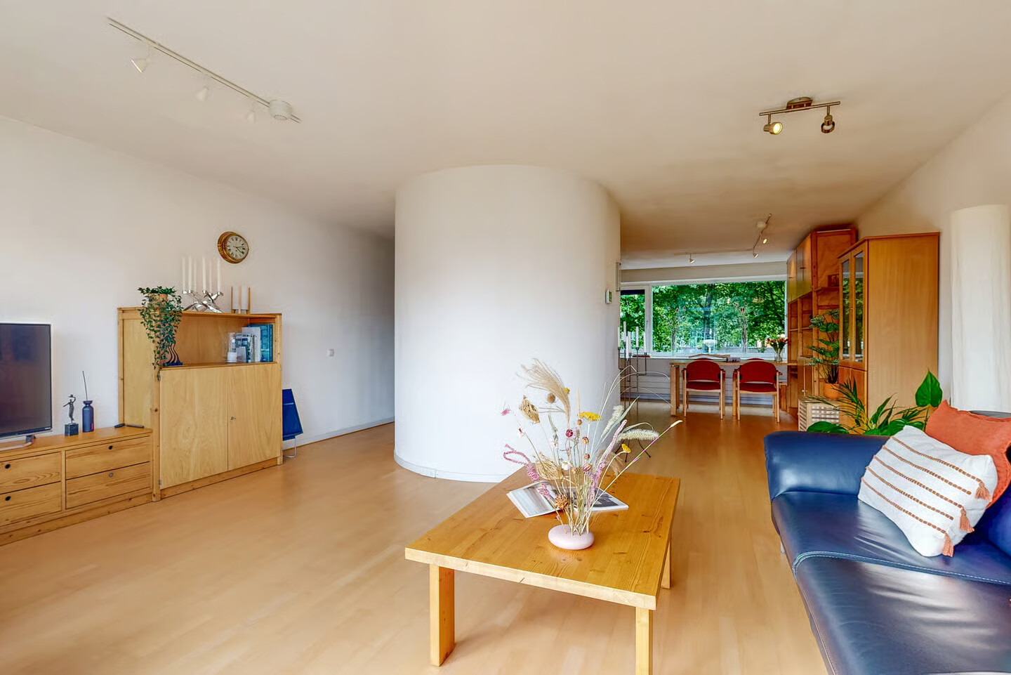 Tussenwoning te koop: Riesenberg 45, De Meern