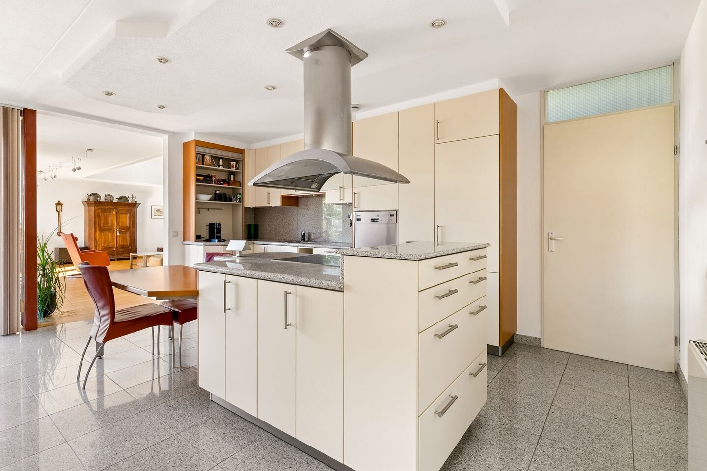 Hoekwoning te koop: De Milan Viscontilaan 142, De Meern