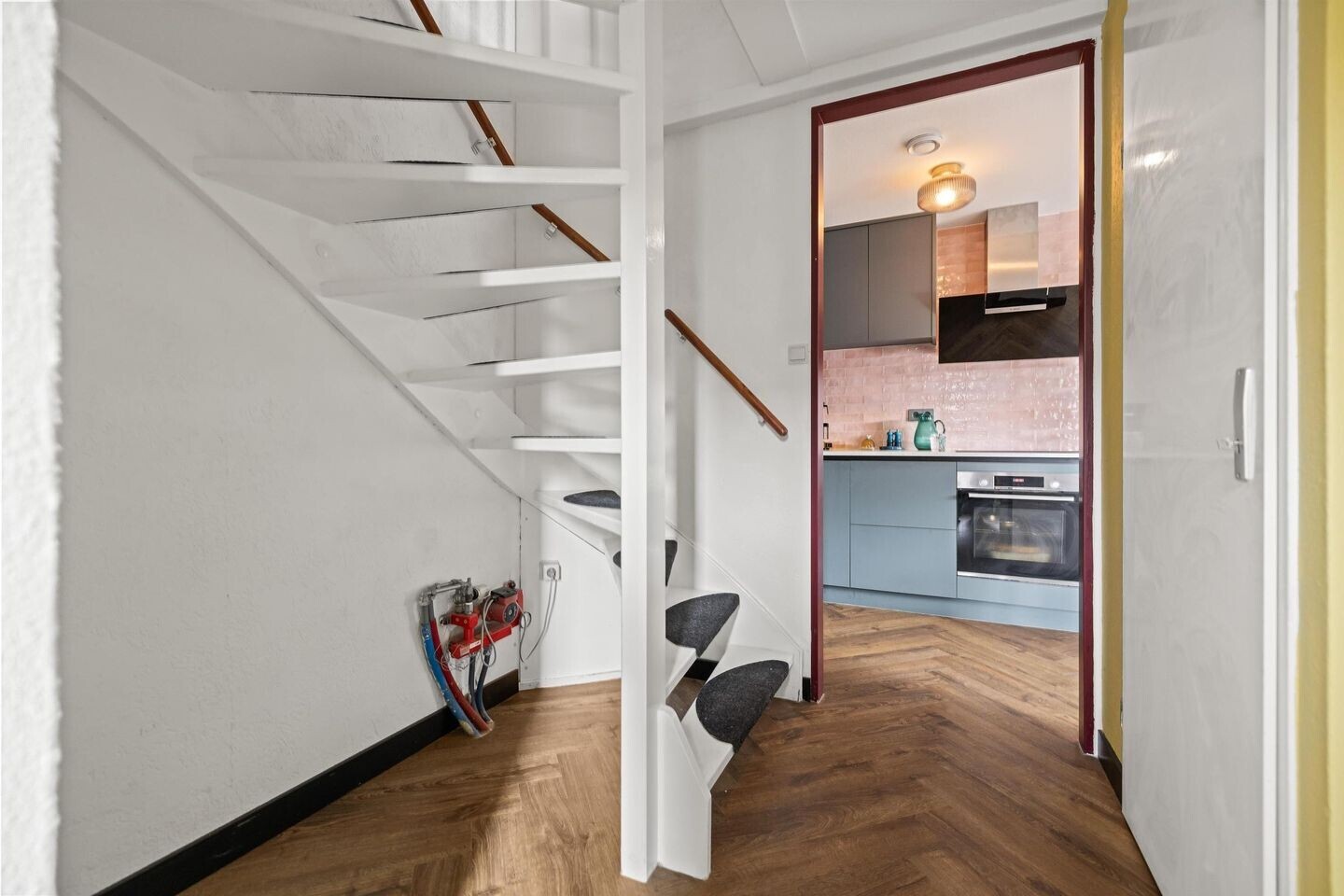 Tussenwoning te koop: Zevenblad 23, De Meern