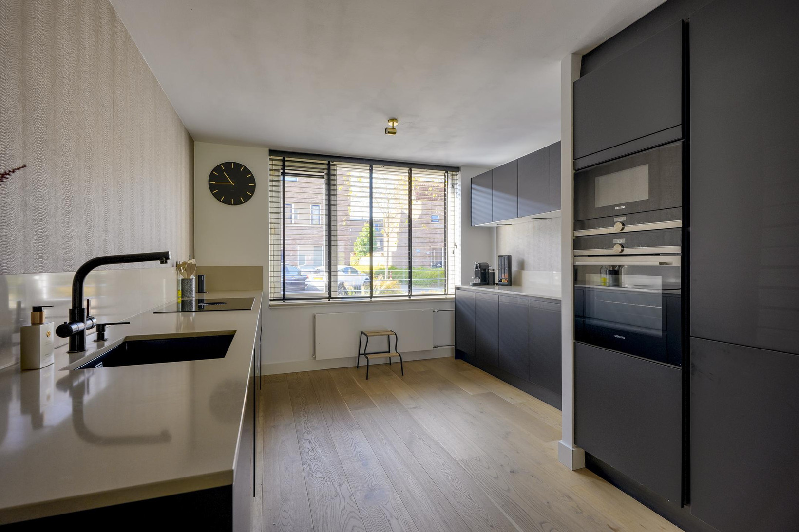 Tussenwoning te koop: Adderwortel 12, De Meern