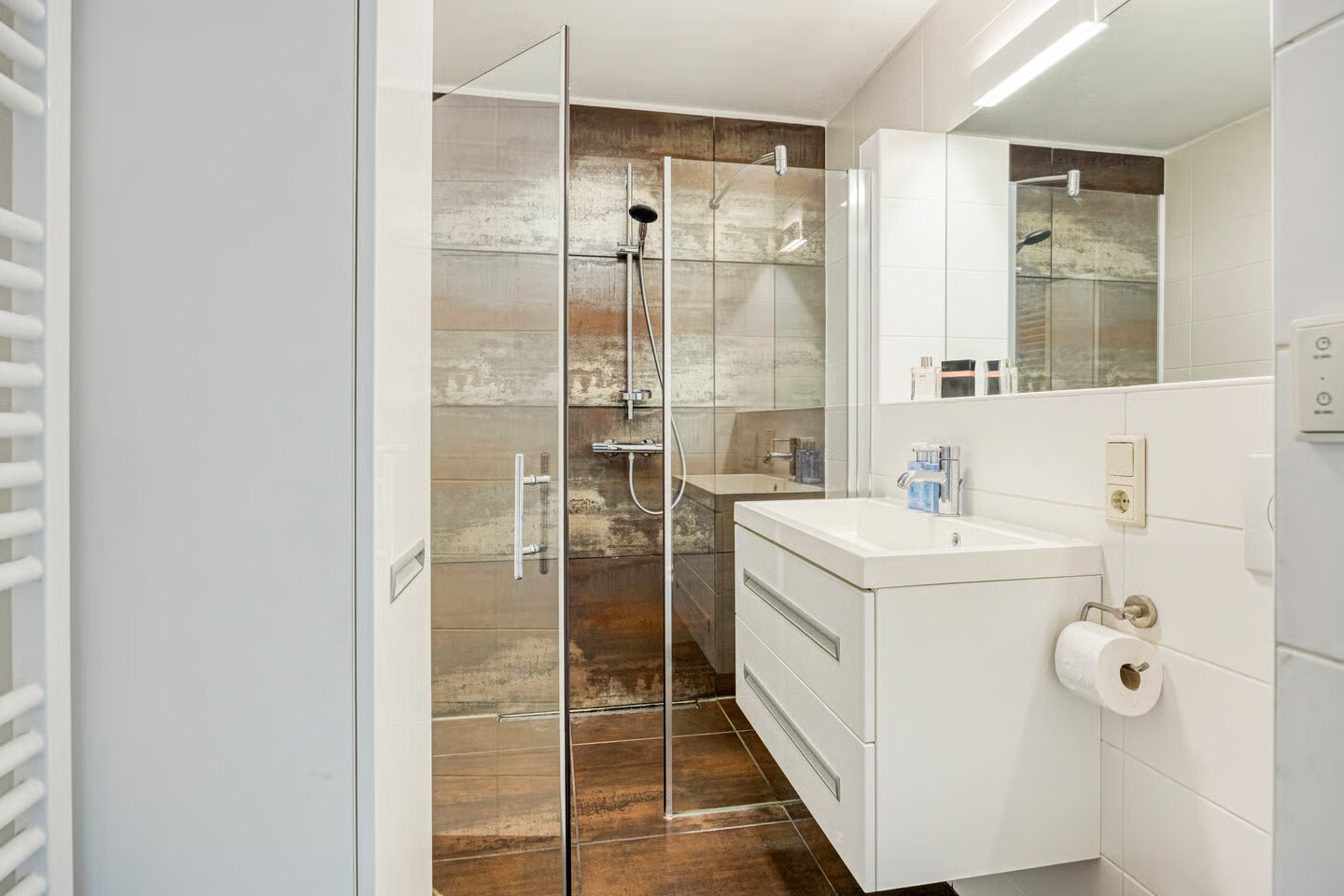 Tussenwoning te koop: kruiswortel 14, De Meern