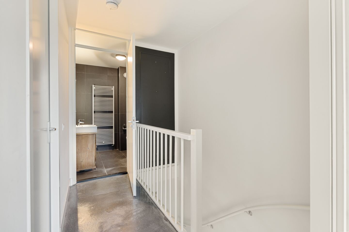 Tussenwoning te koop: Houtrakkade 7, De Meern