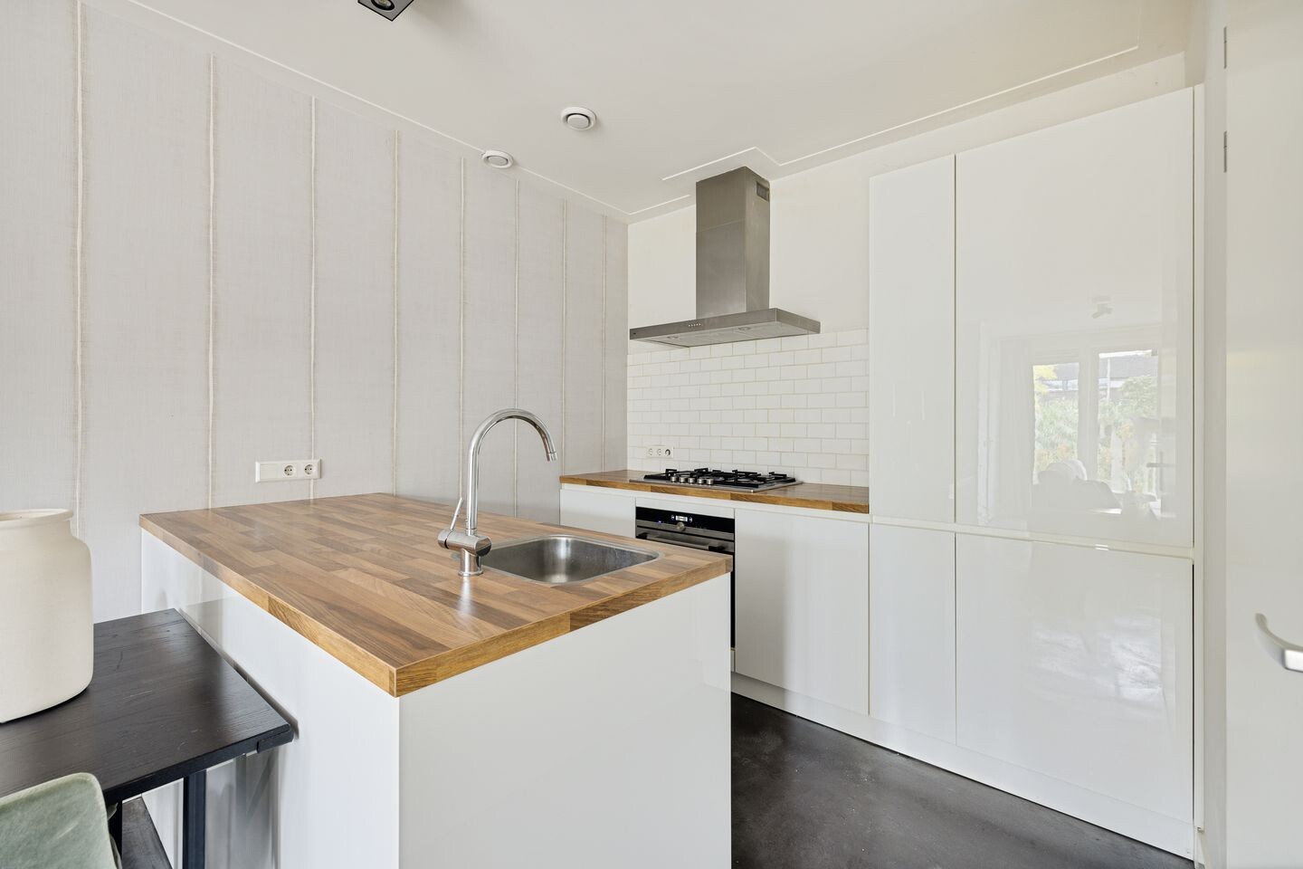 Tussenwoning te koop: Houtrakkade 7, De Meern