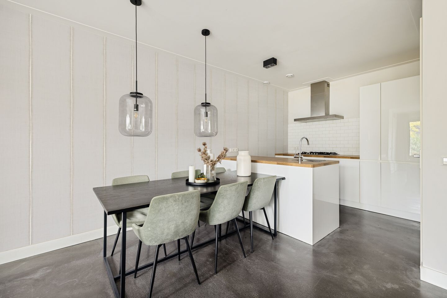 Tussenwoning te koop: Houtrakkade 7, De Meern