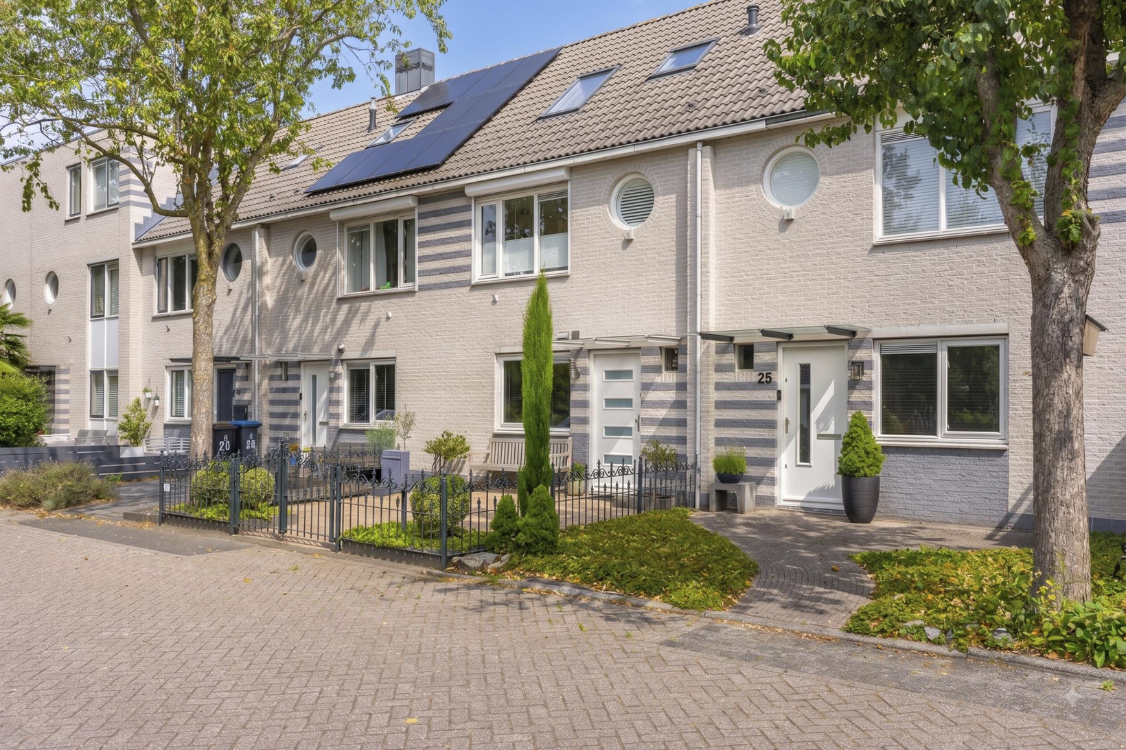 Tussenwoning te koop: Oosterlengte 27, De Meern