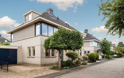 Zonzijde 19
