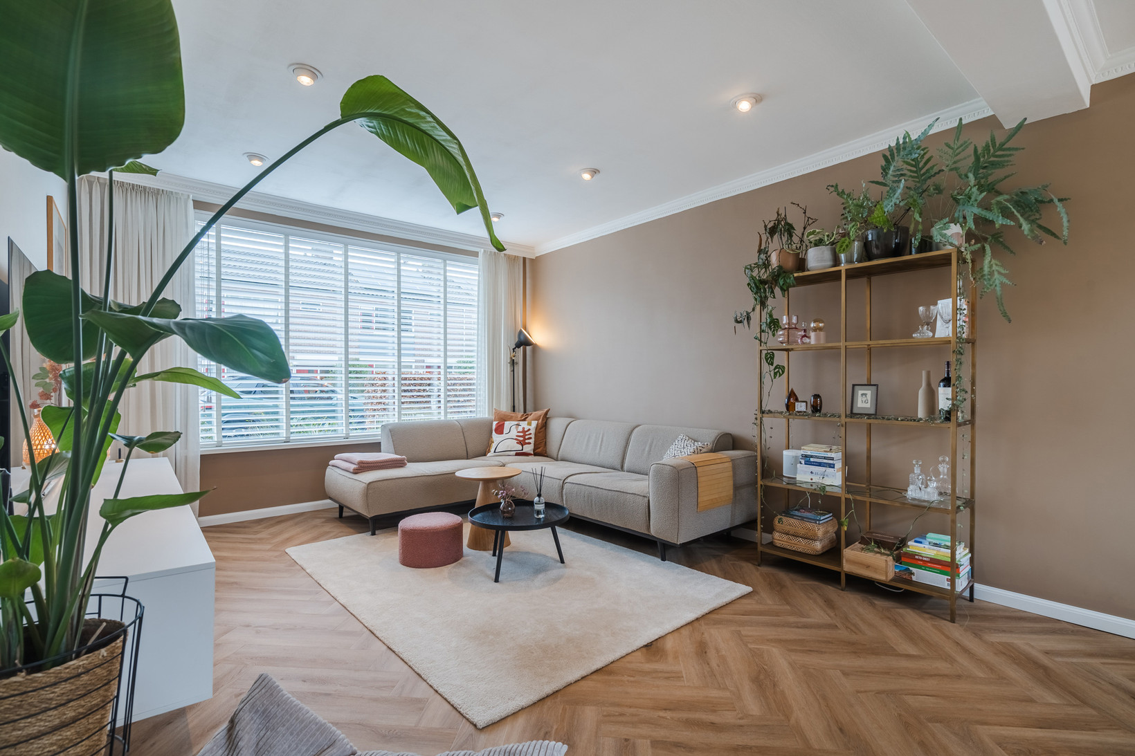Tussenwoning te koop: Admiraal Helfrichstraat 11, De Meern
