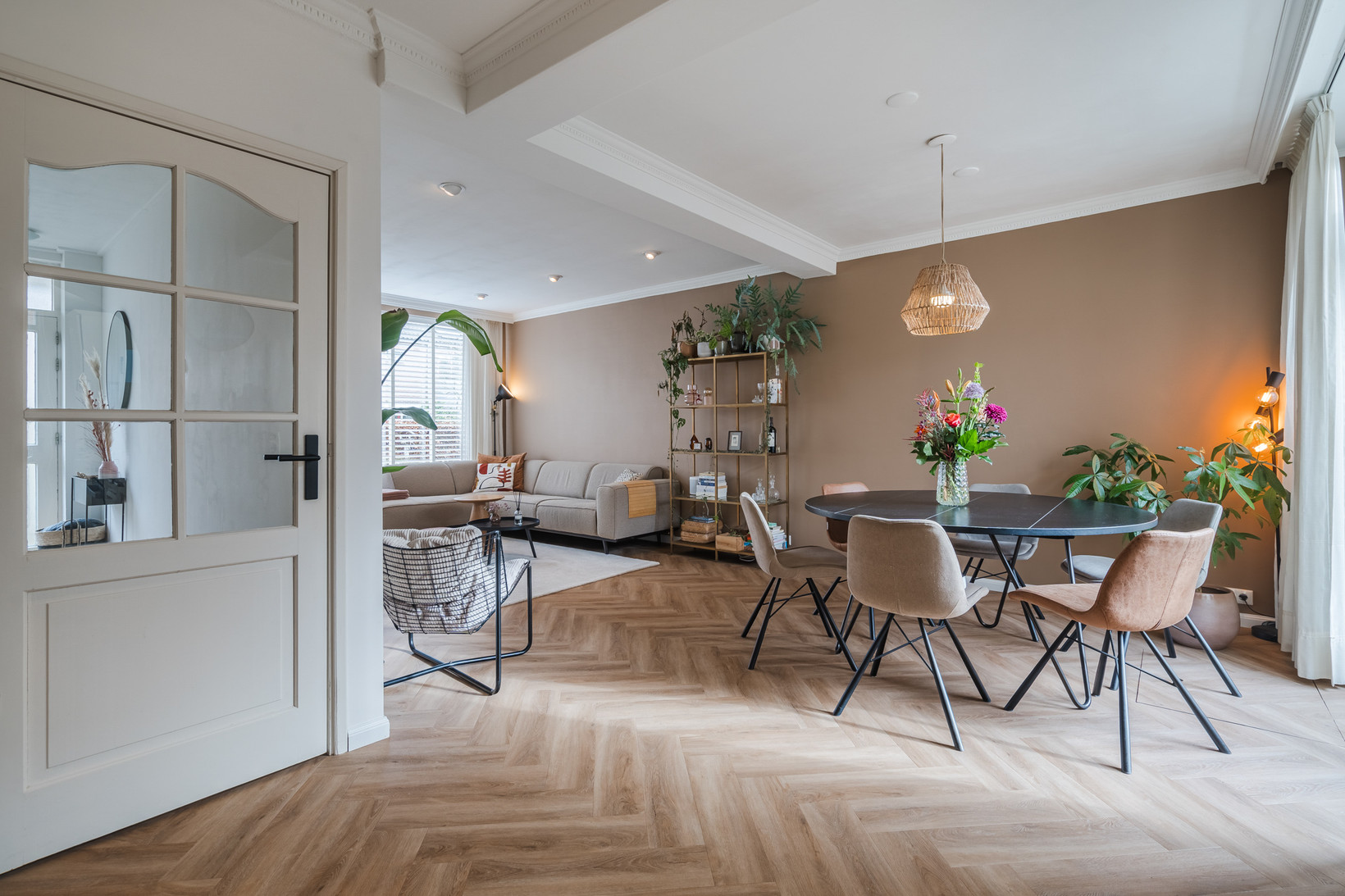 Tussenwoning te koop: Admiraal Helfrichstraat 11, De Meern