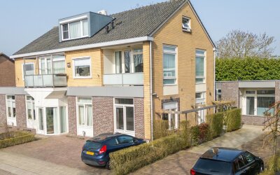 Strick van Linschotenstraat 16