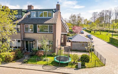 G van der Valk Boumanstraat 39