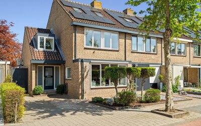 Prins Bernhardstraat 49