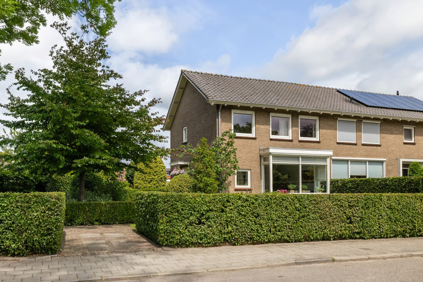 Twee-onder-één-kap te koop: Berkenlaan 1, Kamerik