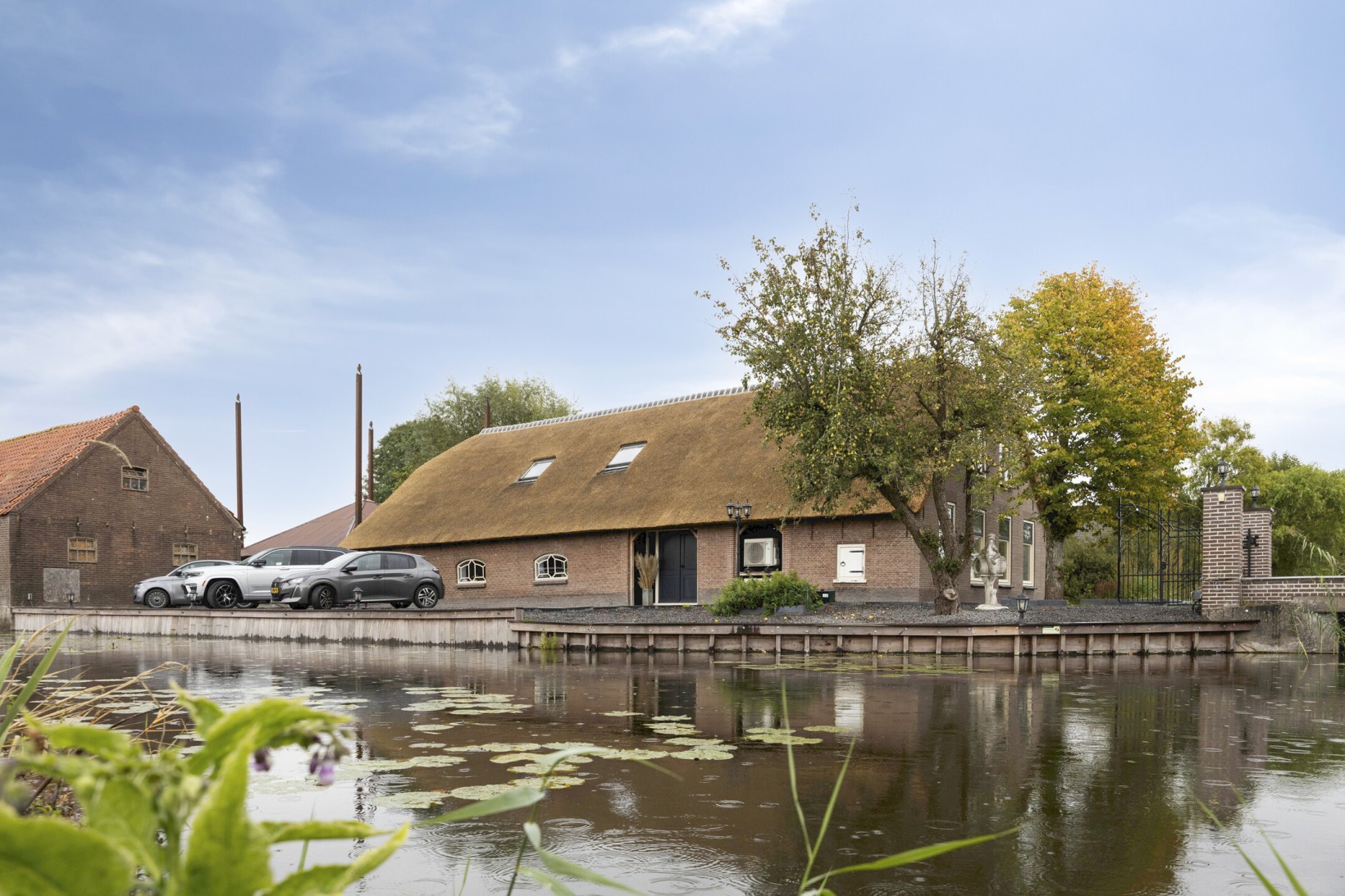 Vrijstaande woning te koop: Hoofdweg 106, Zegveld