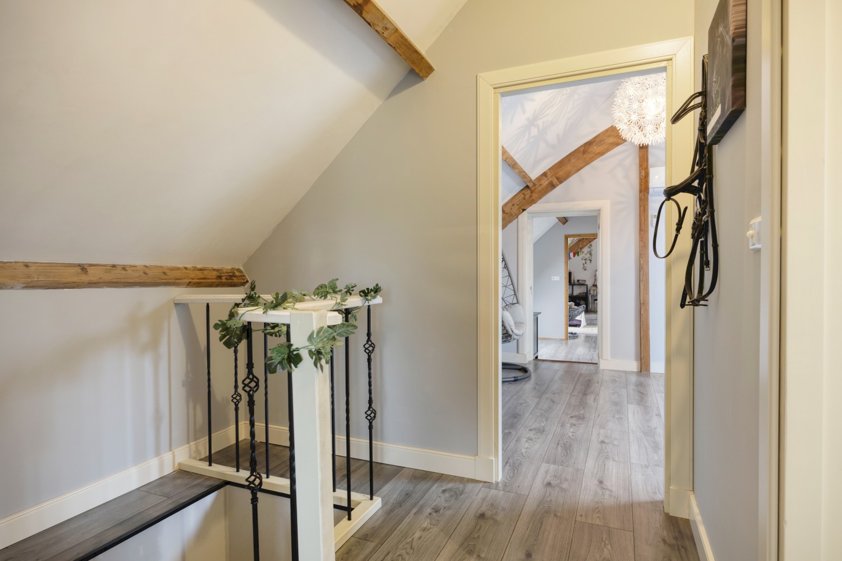 Vrijstaande woning te koop: Hoofdweg 106, Zegveld