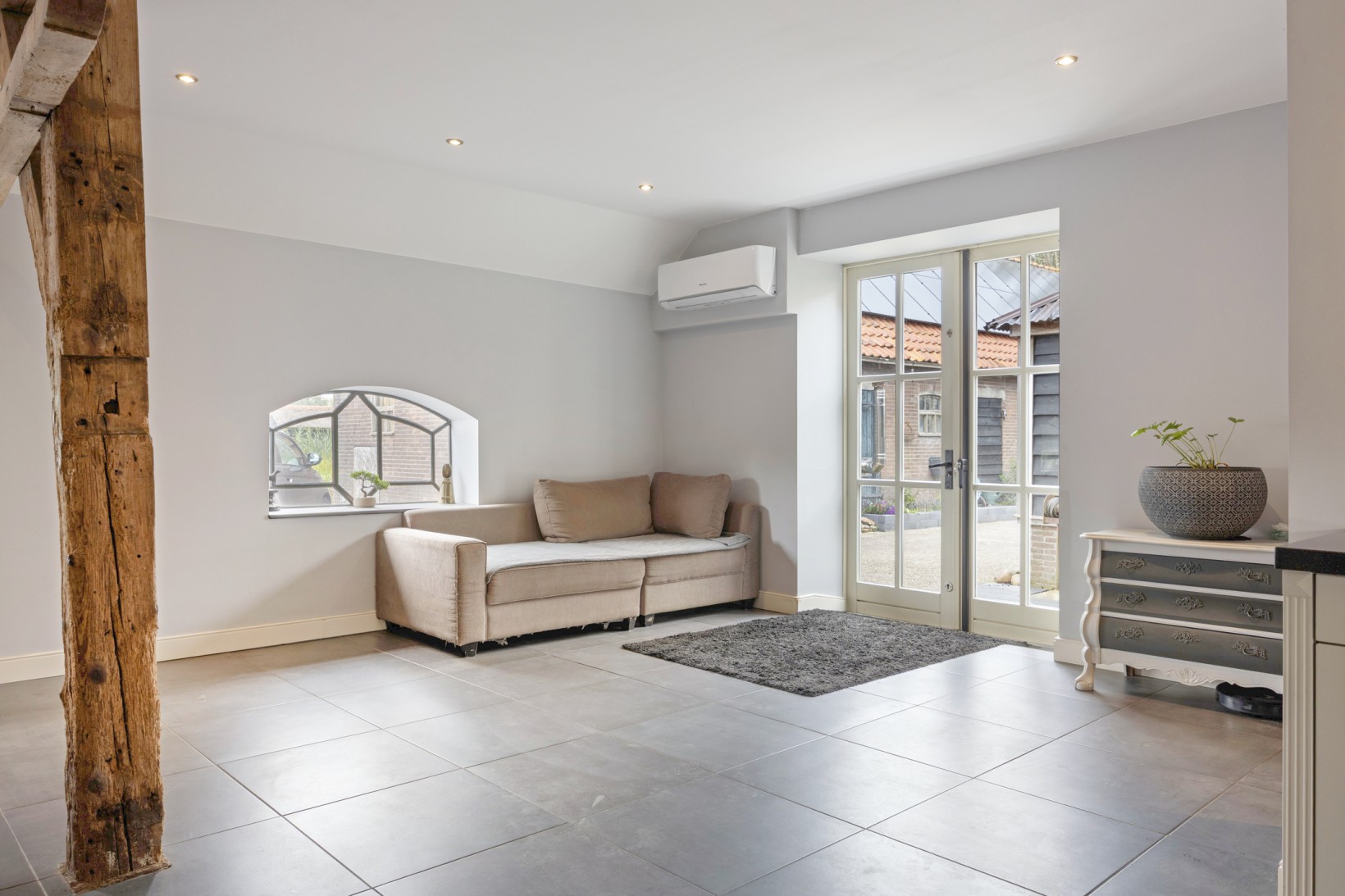 Vrijstaande woning te koop: Hoofdweg 106, Zegveld