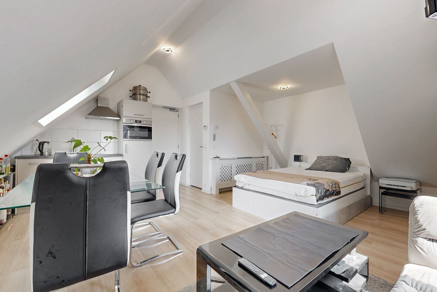 Studio te koop: Bernhardstraat 7B, Zegveld