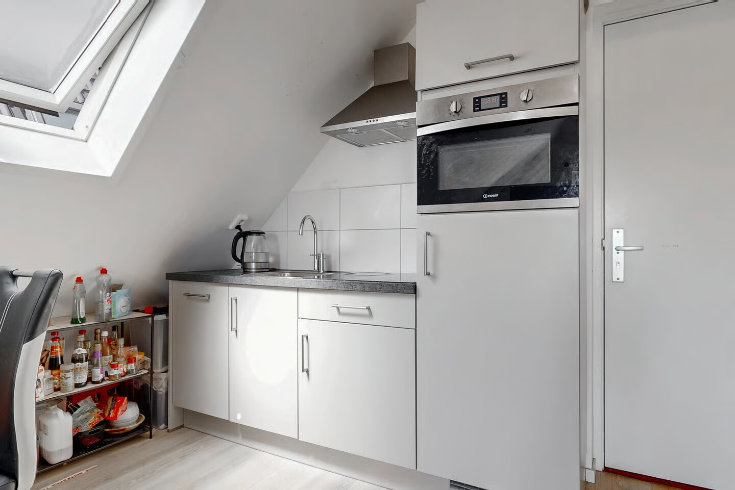 Studio te koop: Bernhardstraat 7B, Zegveld