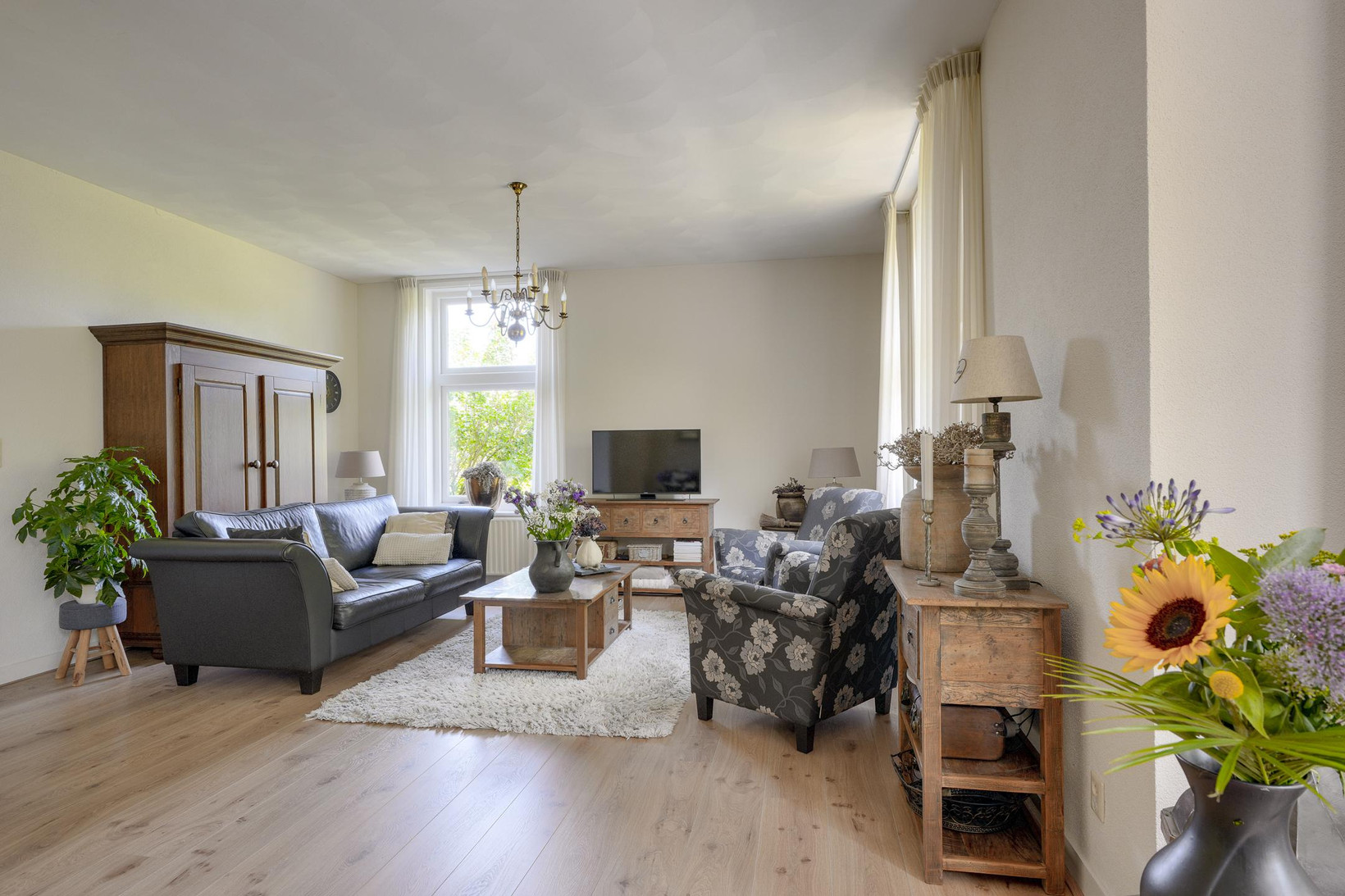 Vrijstaande woning te koop: Utrechtsestraatweg 39, Harmelen