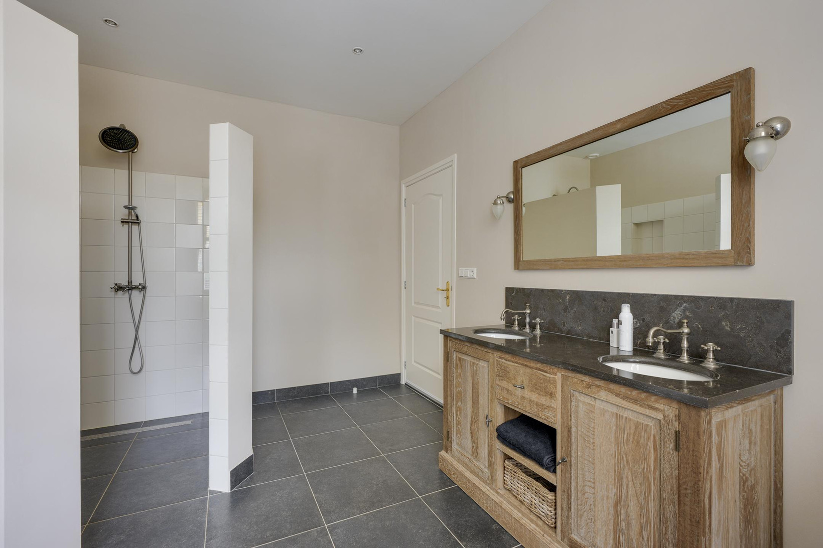 Vrijstaande woning te koop: Utrechtsestraatweg 39, Harmelen