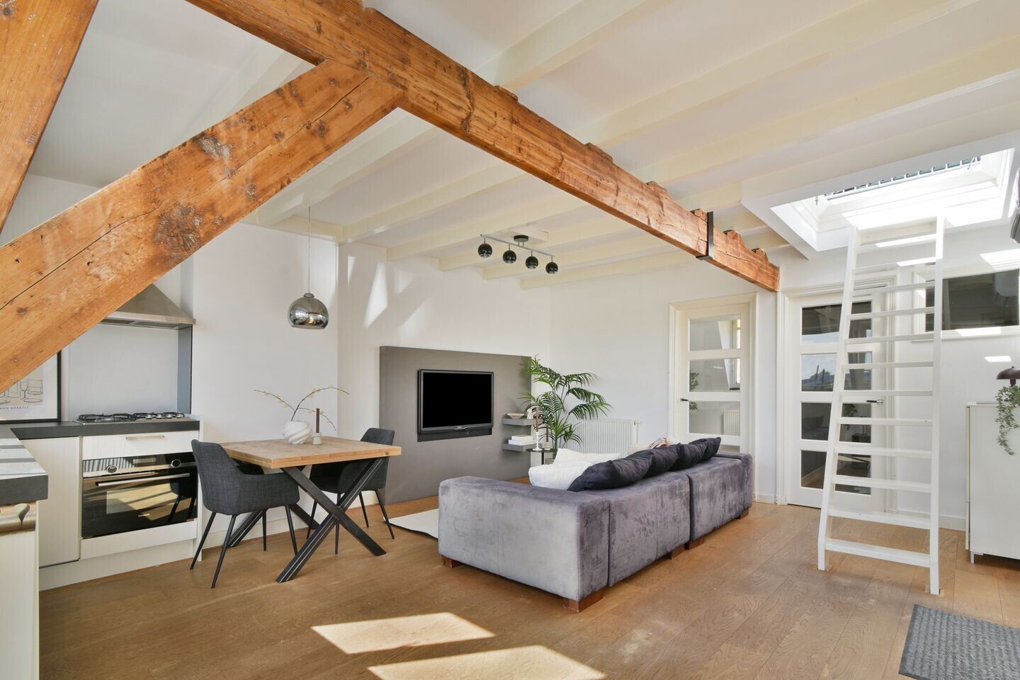 Appartement te koop: Nicolaas Beetsstraat 16E, Utrecht