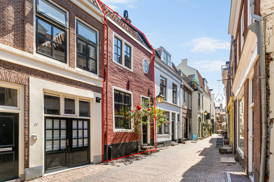 Donkerstraat 22