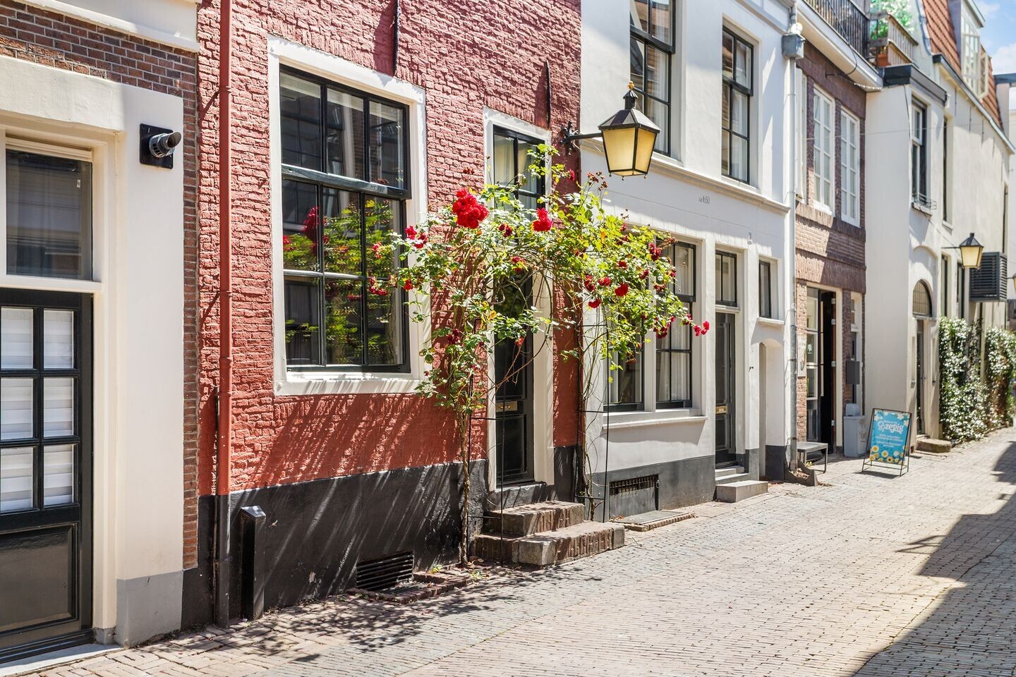 Tussenwoning te koop: Donkerstraat 22, Utrecht