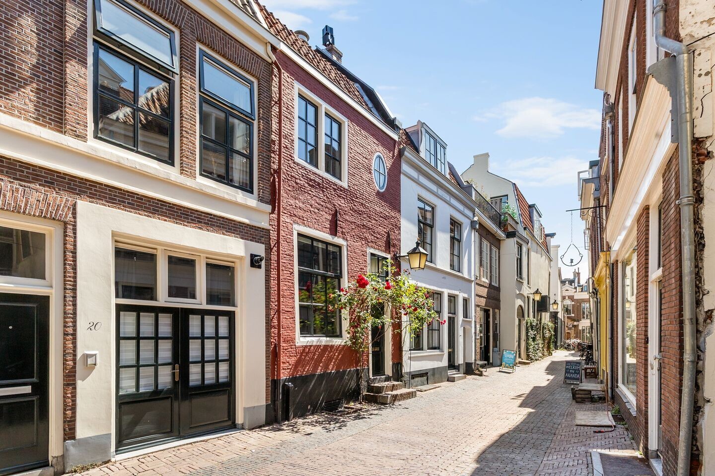 Tussenwoning te koop: Donkerstraat 22, Utrecht