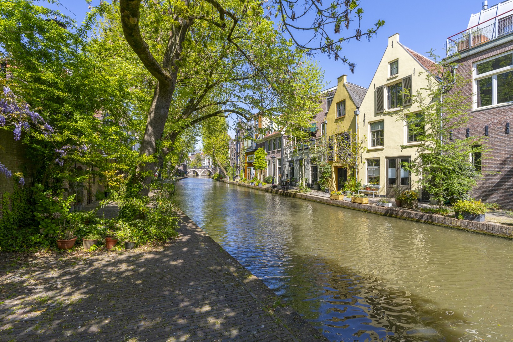 Tussenwoning te koop: Oudegracht 407, Utrecht