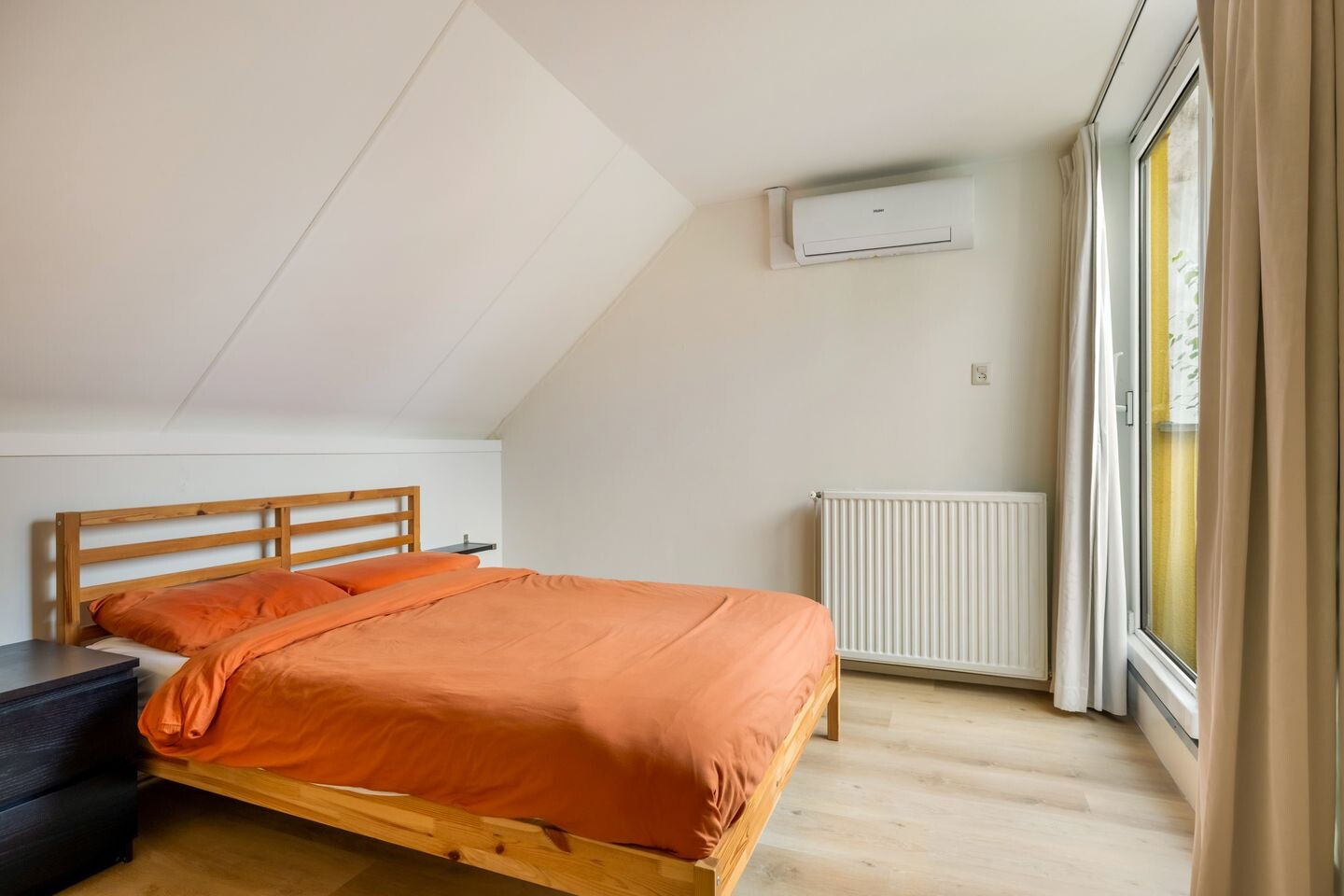 Twee-onder-één-kap te koop: Zwaansteeg 16, Utrecht