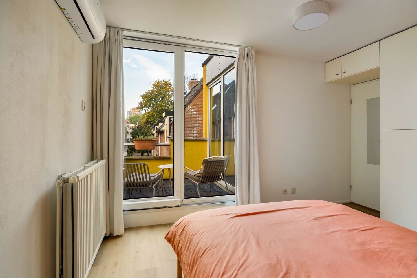 Twee-onder-één-kap te koop: Zwaansteeg 16, Utrecht