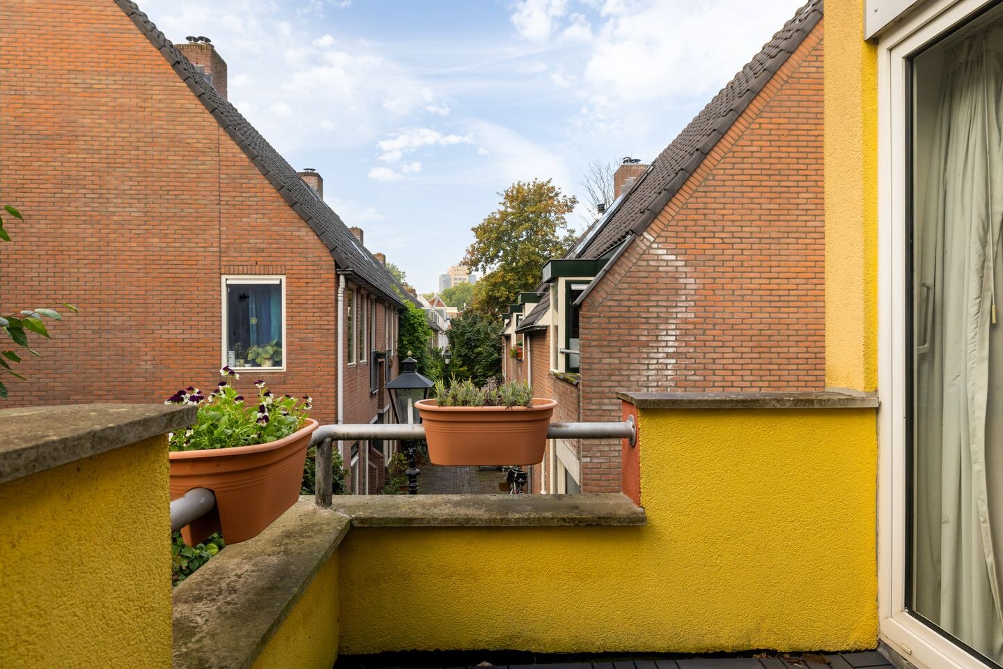 Twee-onder-één-kap te koop: Zwaansteeg 16, Utrecht