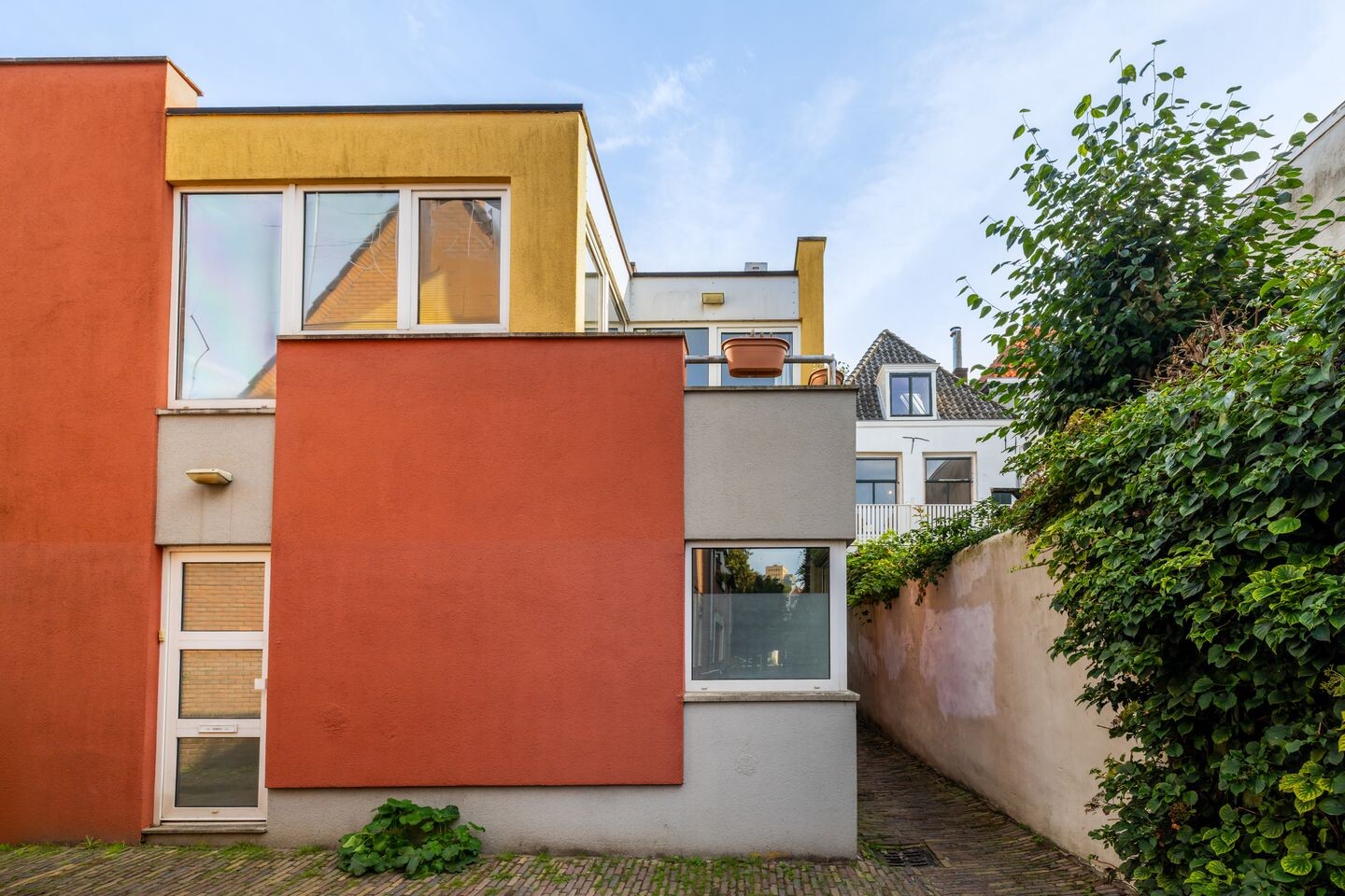 Twee-onder-één-kap te koop: Zwaansteeg 16, Utrecht