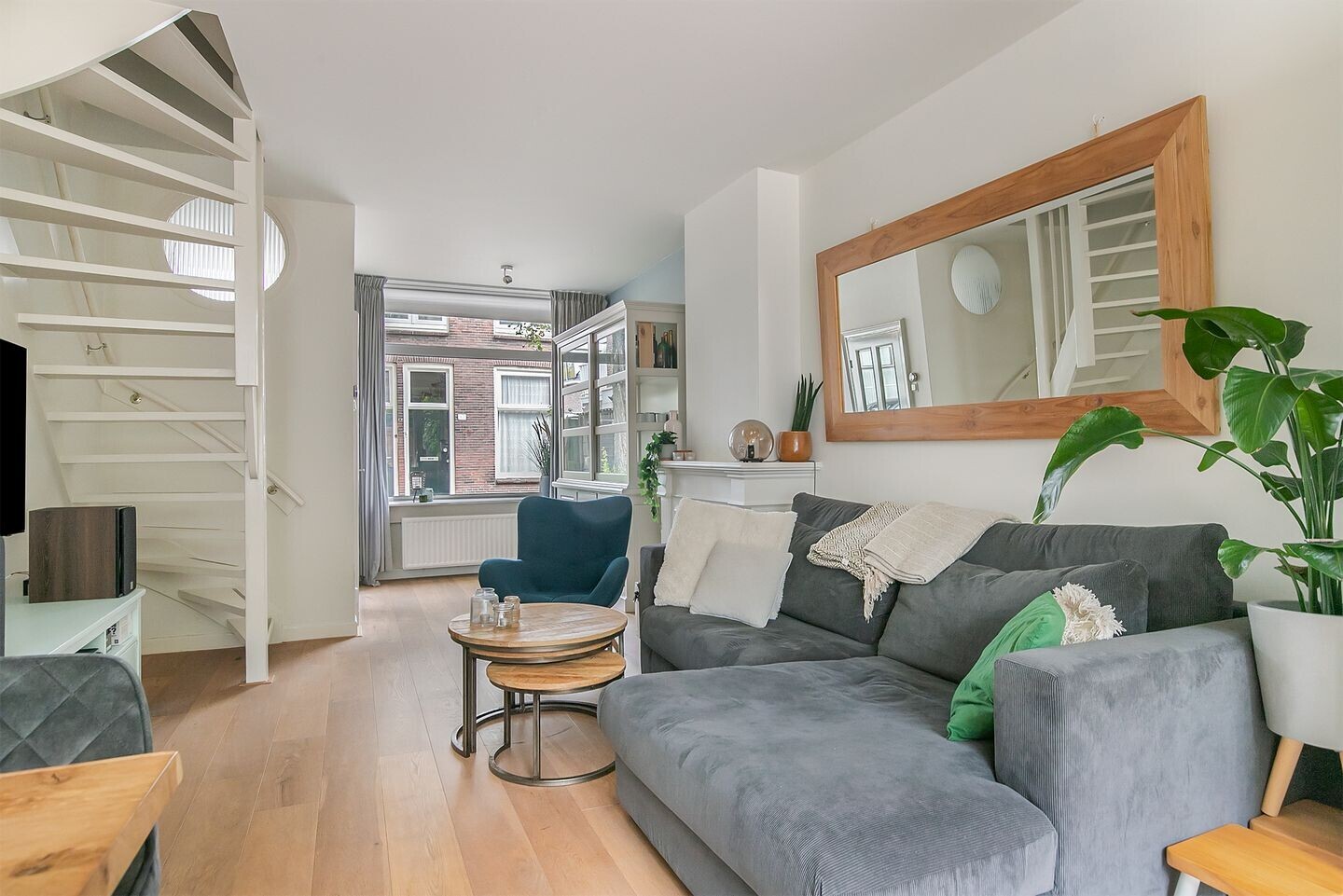 Tussenwoning te koop: singelstraat 32, Utrecht