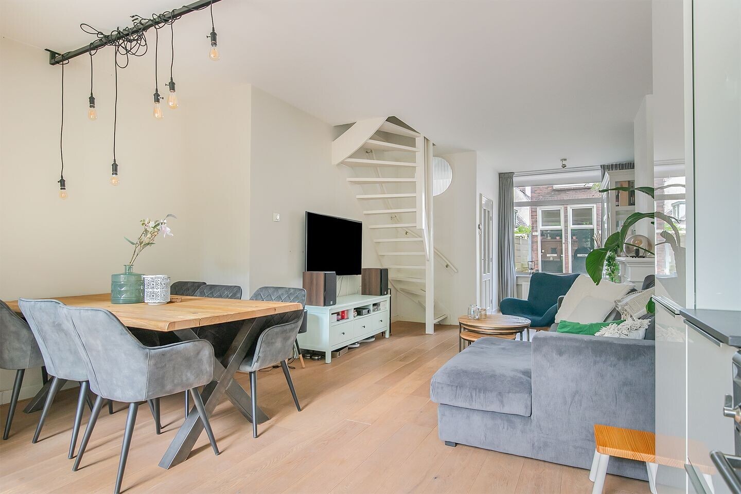 Tussenwoning te koop: singelstraat 32, Utrecht