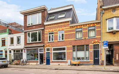 Adelaarstraat 42