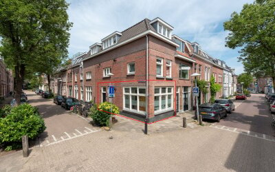 1e Spechtstraat 1