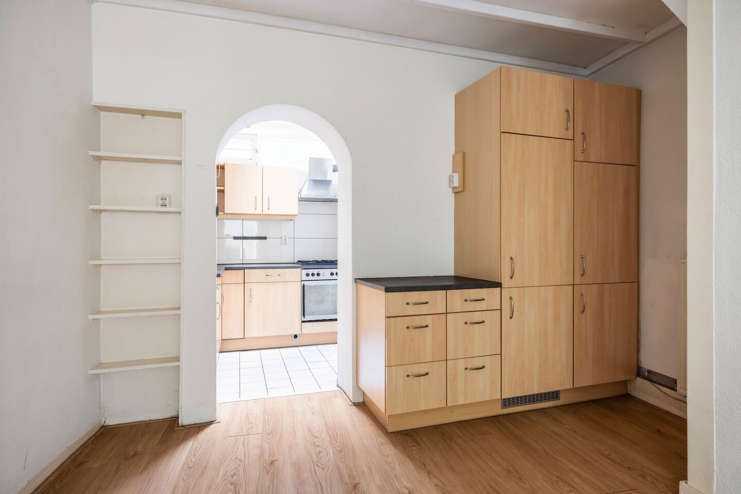 Tussenwoning te koop: Van Der Mondestraat 1, Utrecht