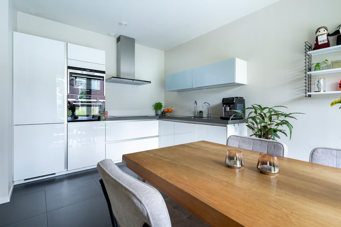 Hoekwoning te koop: Troelstralaan 76, Utrecht