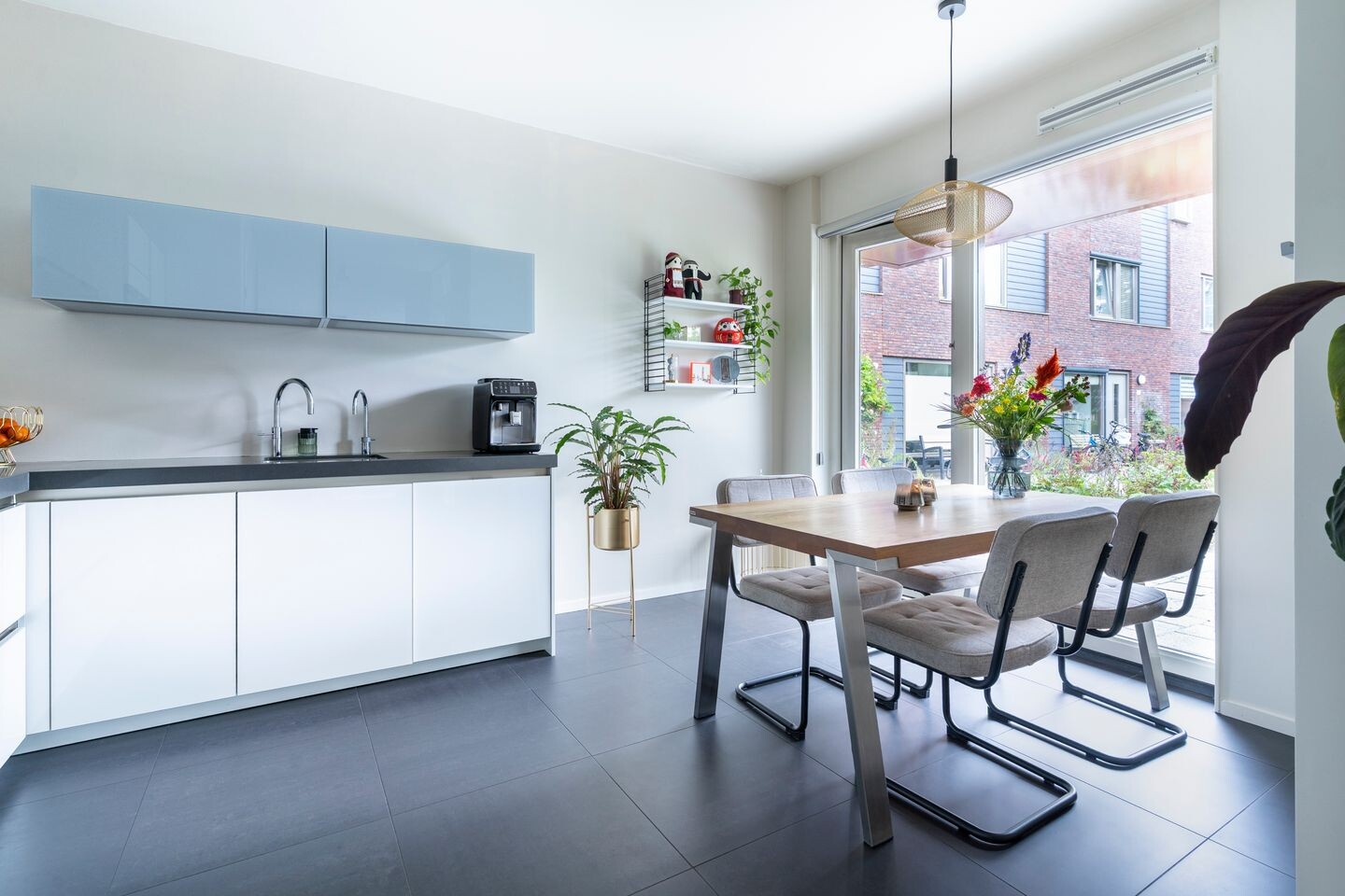Hoekwoning te koop: Troelstralaan 76, Utrecht