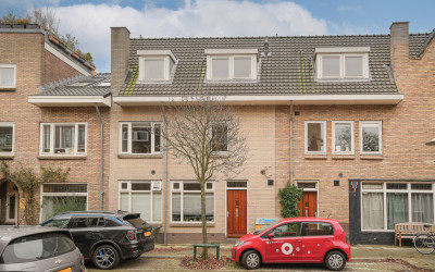 Jan van den Doemstraat 1-B