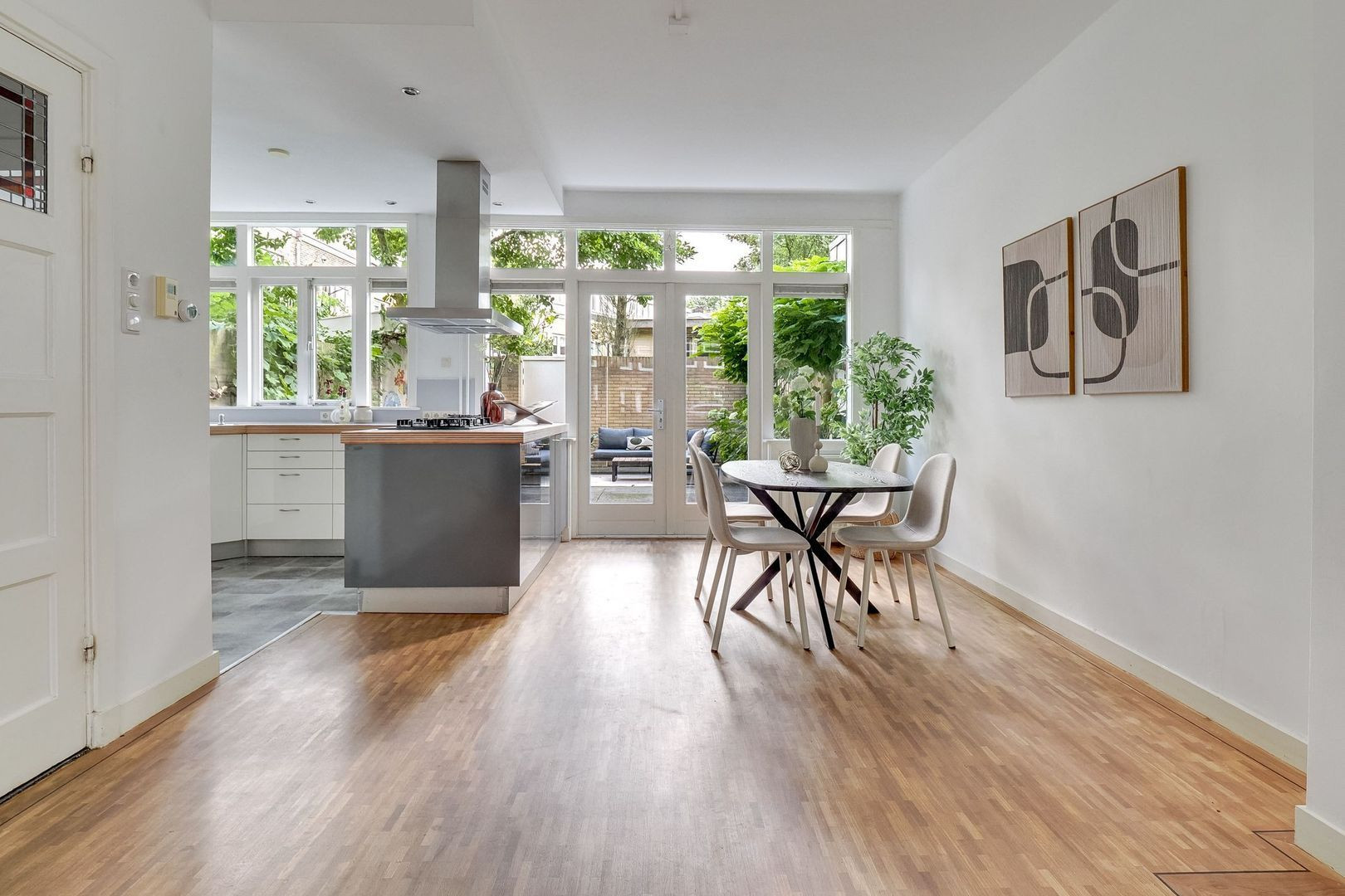 Tussenwoning te koop: Croeselaan 128, Utrecht