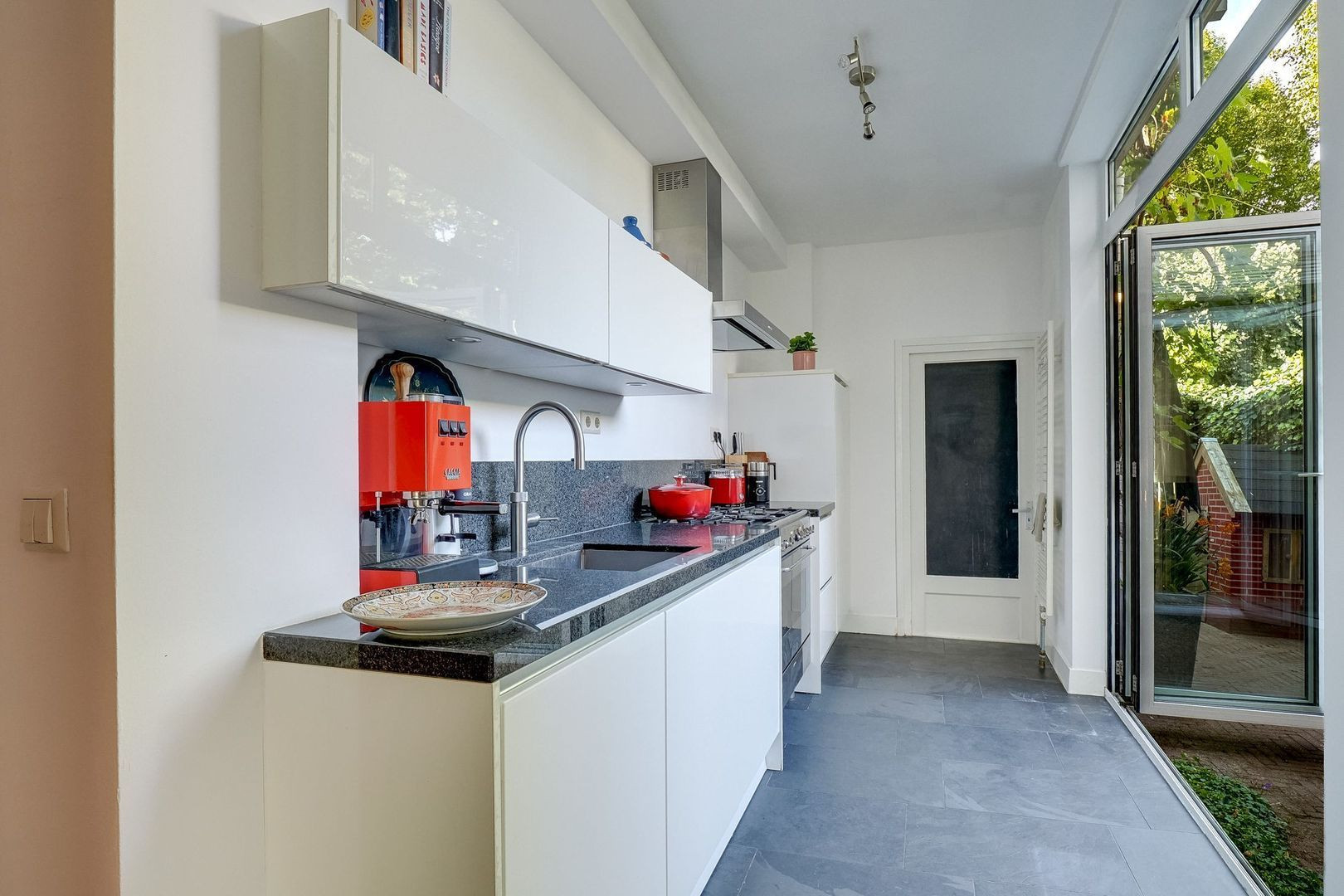 Tussenwoning te koop: Jekerstraat 40, Utrecht