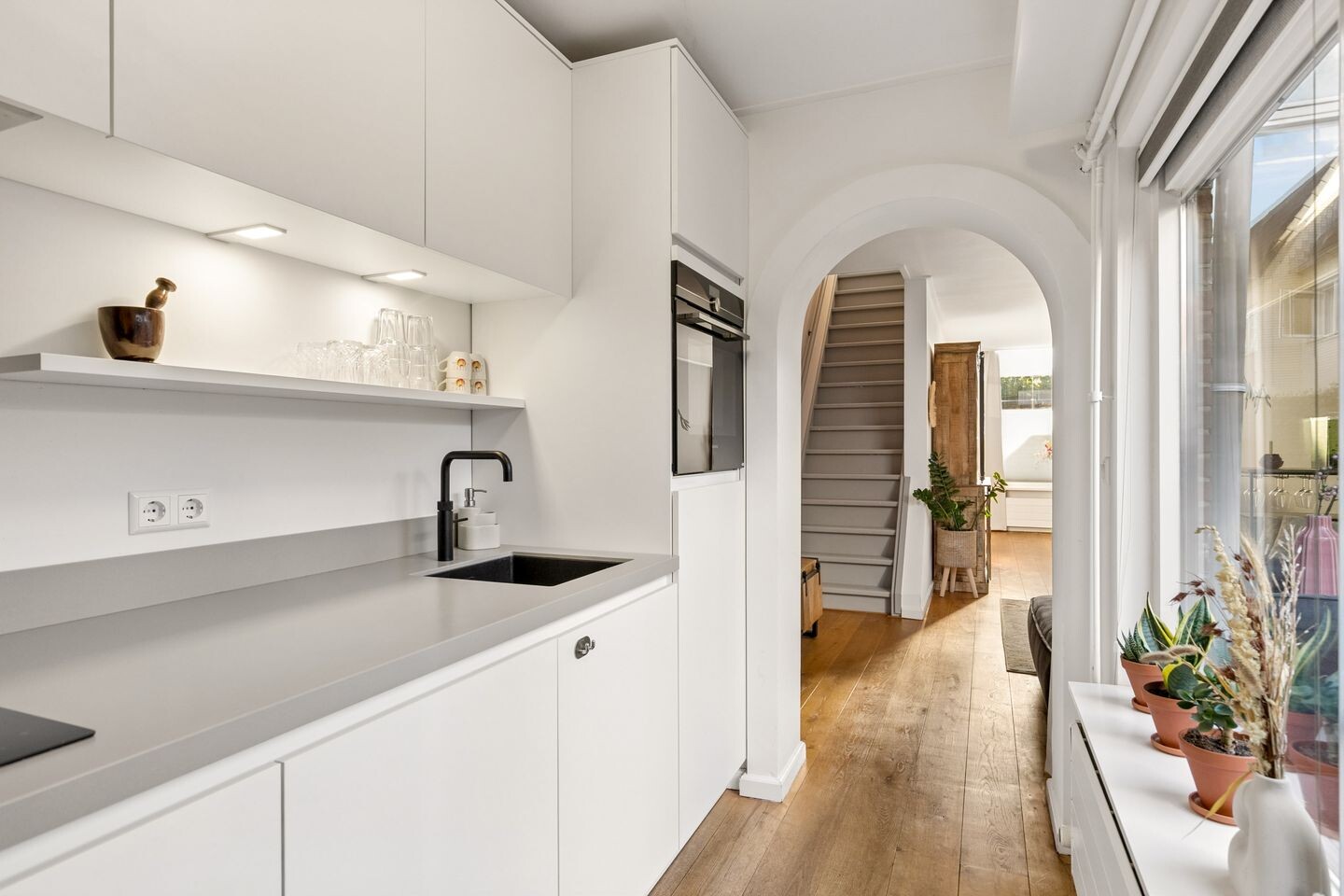Tussenwoning te koop: Amaliadwarsstraat 9, Utrecht