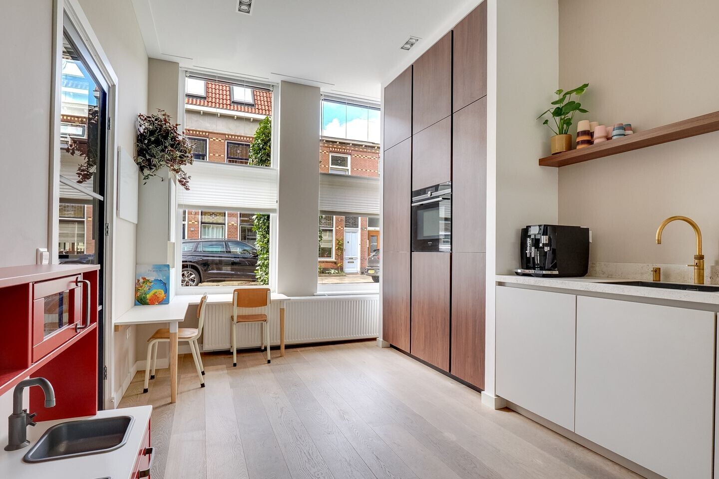 Tussenwoning te koop: Amaliastraat 83, Utrecht
