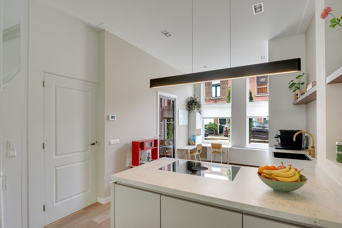 Tussenwoning te koop: Amaliastraat 83, Utrecht