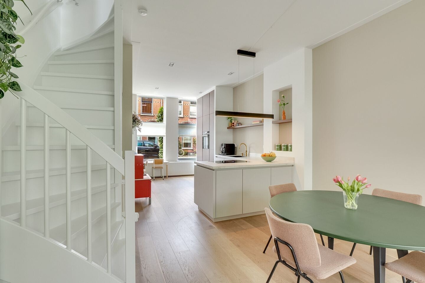 Tussenwoning te koop: Amaliastraat 83, Utrecht