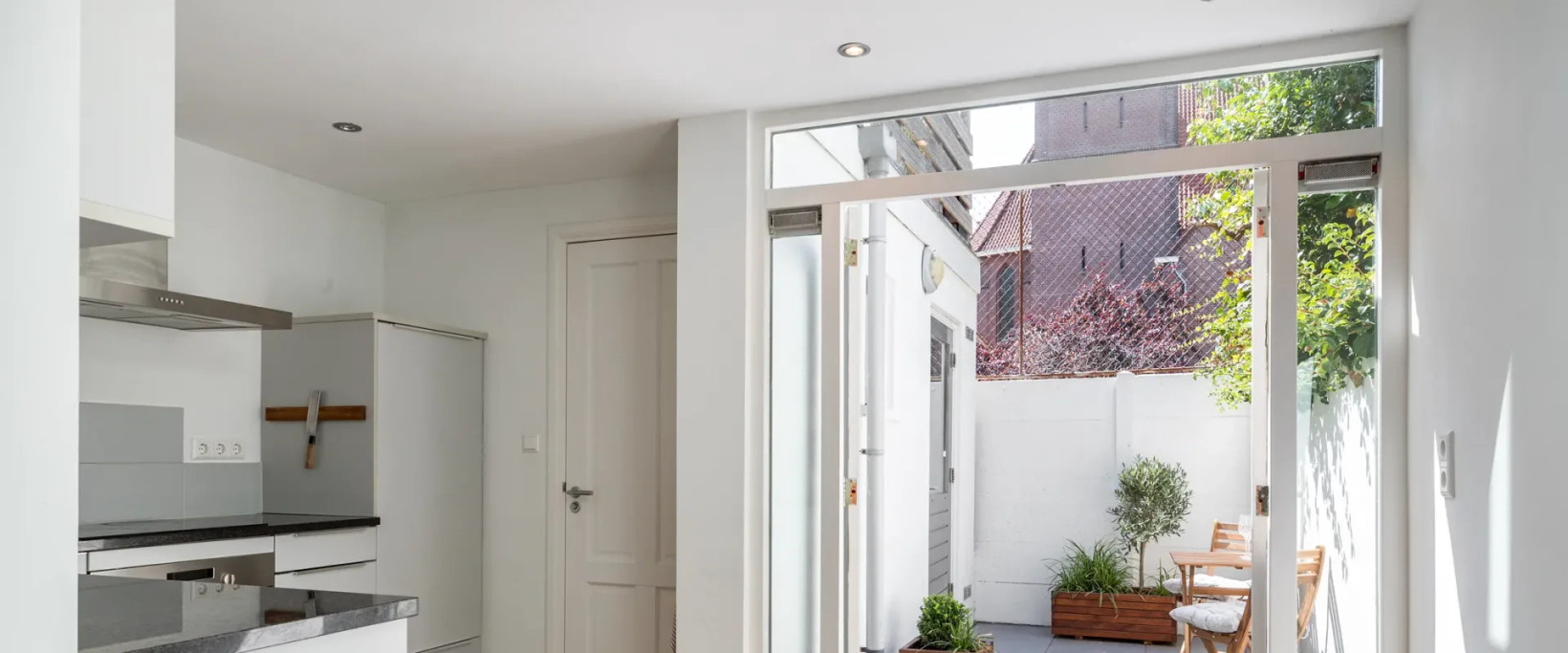 Tussenwoning te koop: Amaliastraat 68, Utrecht
