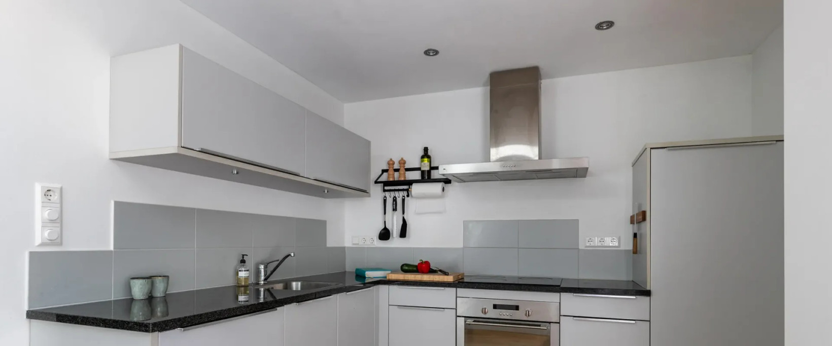 Tussenwoning te koop: Amaliastraat 68, Utrecht