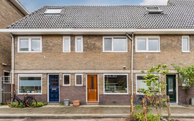 Volkerakstraat 10