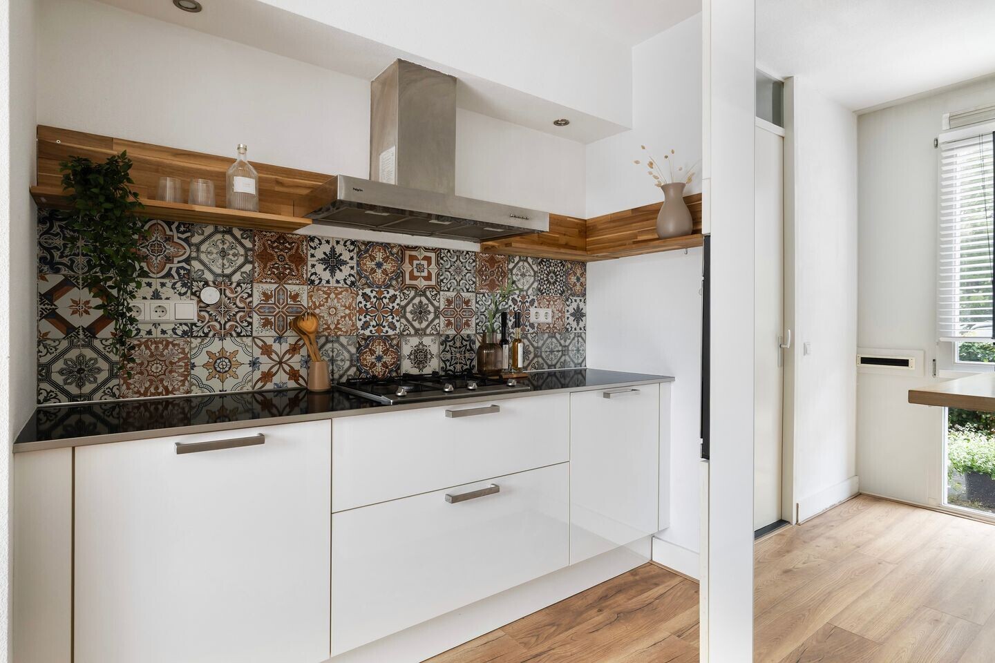 Tussenwoning te koop: Rijnhuizenlaan 19, Utrecht